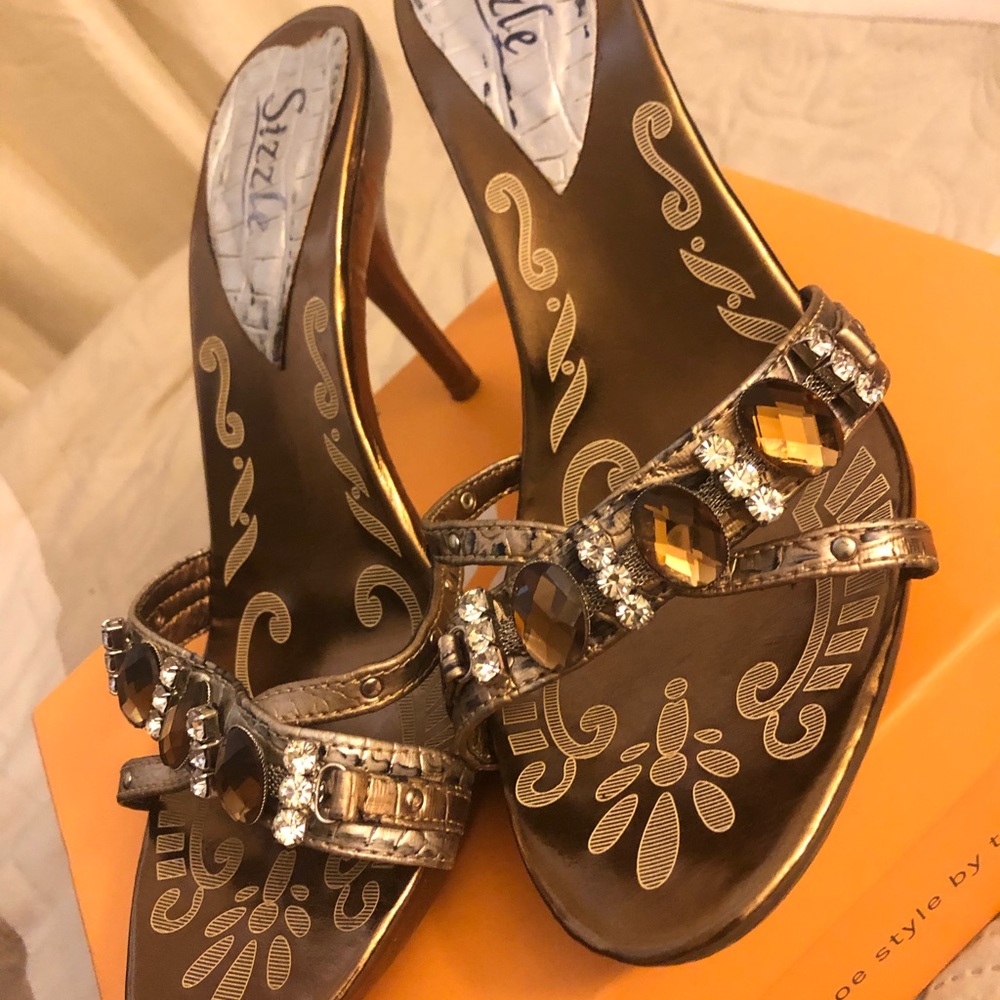 Gold heels with embellishment